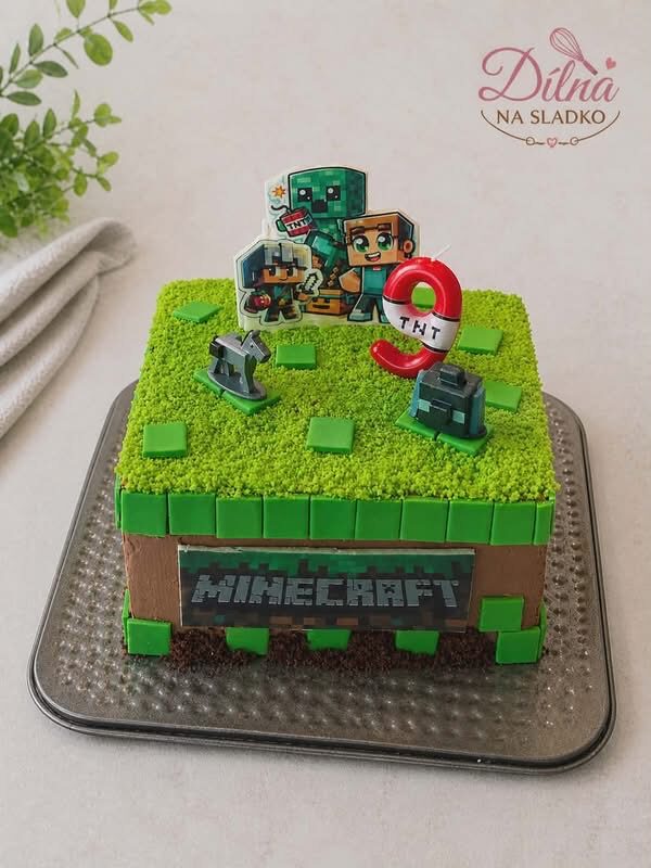 Dětský dort v motivu Minecraft